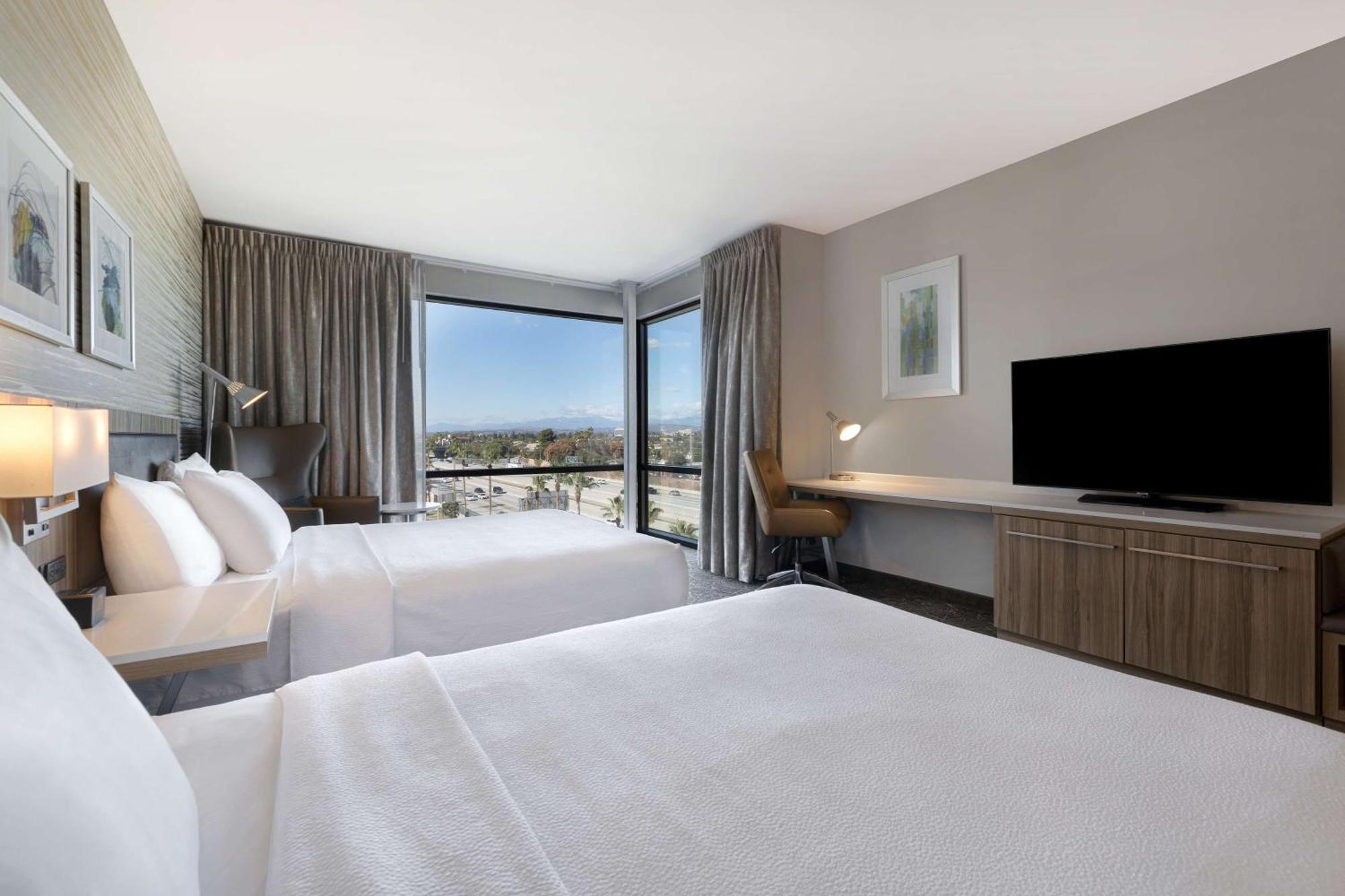 Hilton Garden Inn Anaheim Resort Zewnętrze zdjęcie